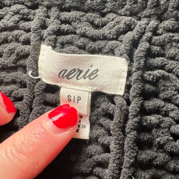 Aerie neck zip size S very comfortable - Picture 5 of 7